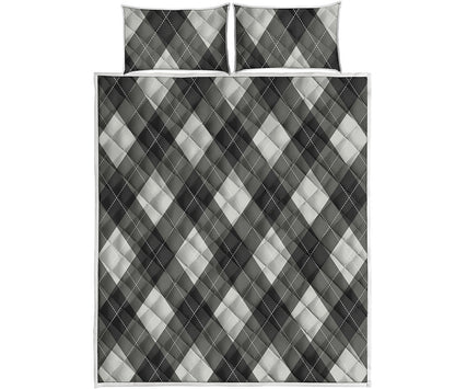 Shadow Grey Argyle Pattern Print Quilt Bed Set