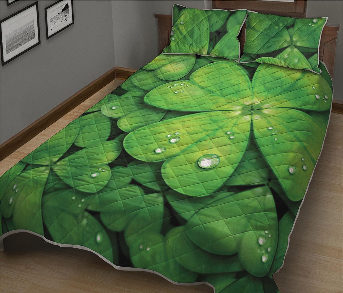 Shamrock Clover St. Patrick's Day Print Quilt Bed Set