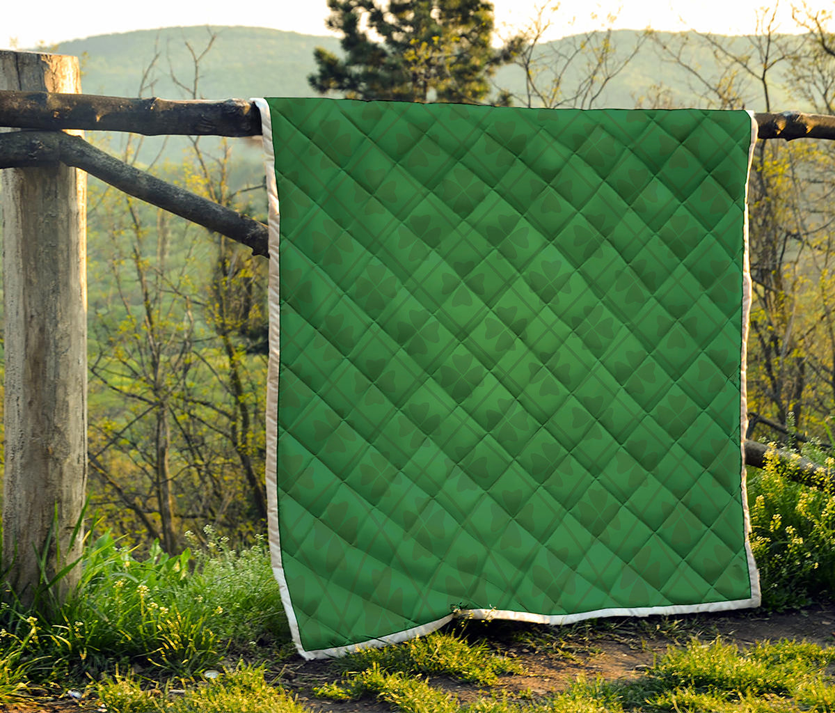 Shamrock St. Patrick's Day Pattern Print Quilt