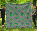Shamrocks Houndstooth Pattern Print Quilt