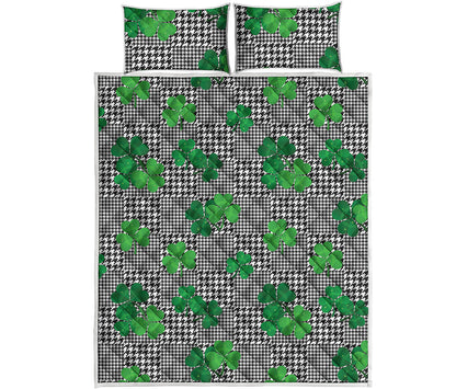 Shamrocks Houndstooth Pattern Print Quilt Bed Set