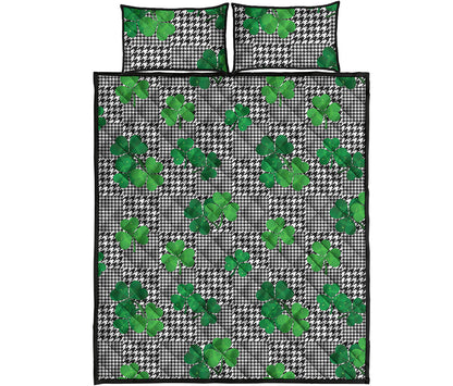 Shamrocks Houndstooth Pattern Print Quilt Bed Set
