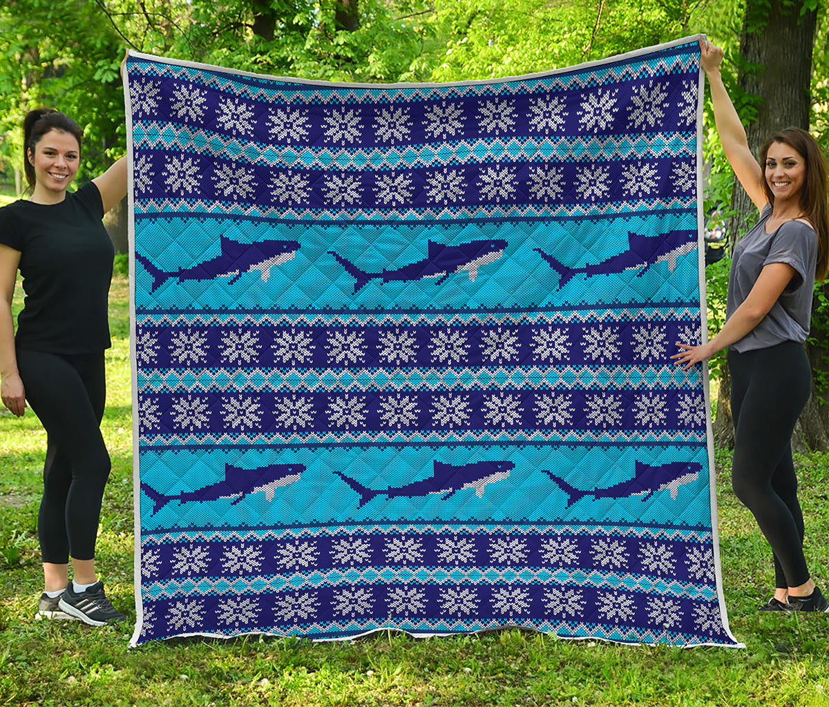 Shark Knitted Pattern Print Quilt
