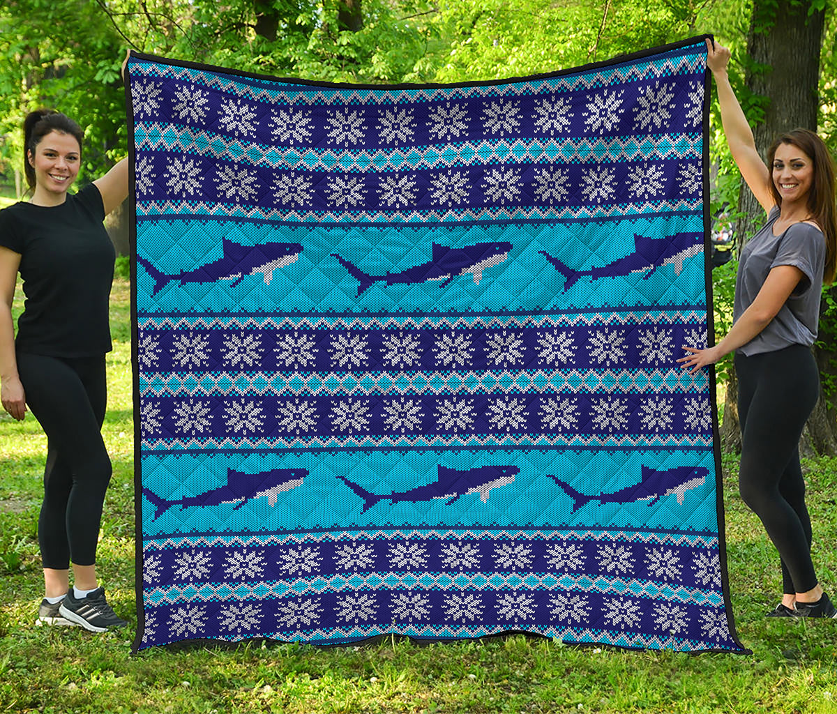 Shark Knitted Pattern Print Quilt