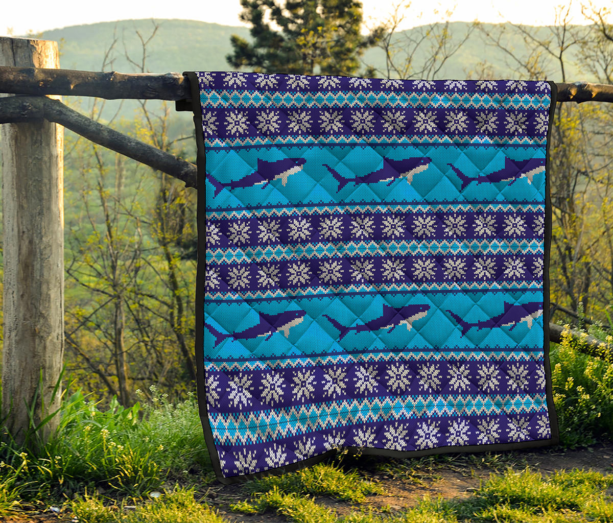 Shark Knitted Pattern Print Quilt