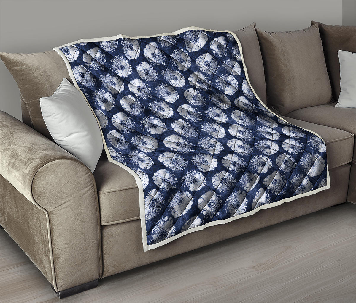 Shibori Motif Pattern Print Quilt