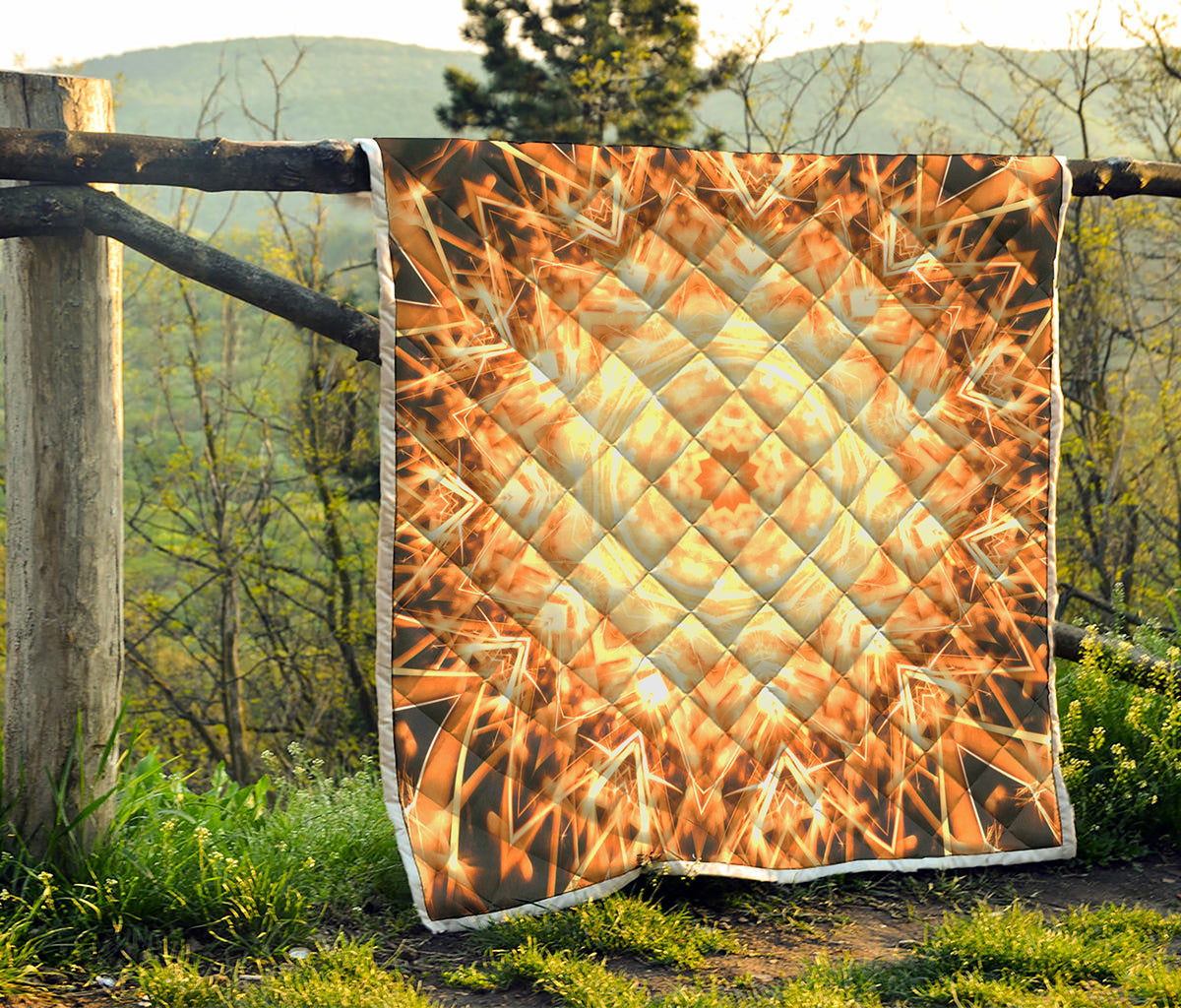 Shining Kaleidoscope Print Quilt