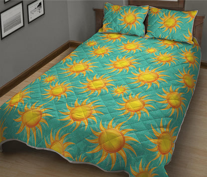 Shiny Sun Pattern Print Quilt Bed Set