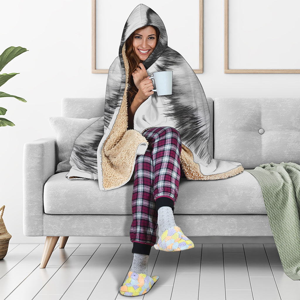 Siberian Husky Portrait Print Hooded Blanket