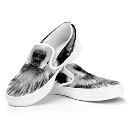 Siberian Husky Portrait Print White Slip On Shoes