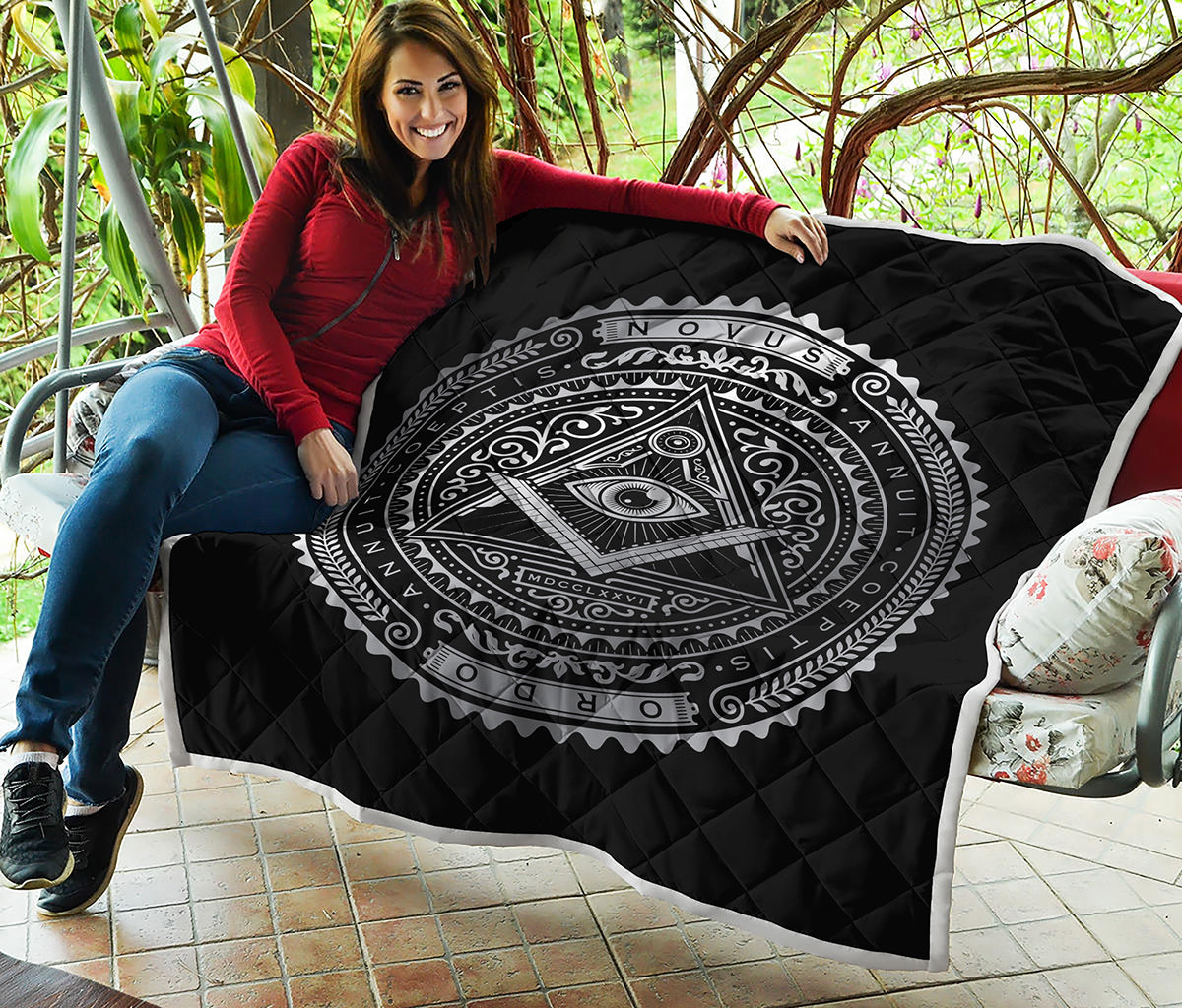 Silver And Black All Seeing Eye Print Quilt