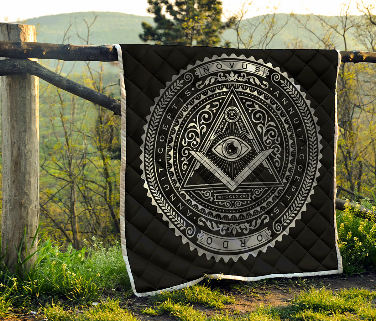 Silver And Black All Seeing Eye Print Quilt