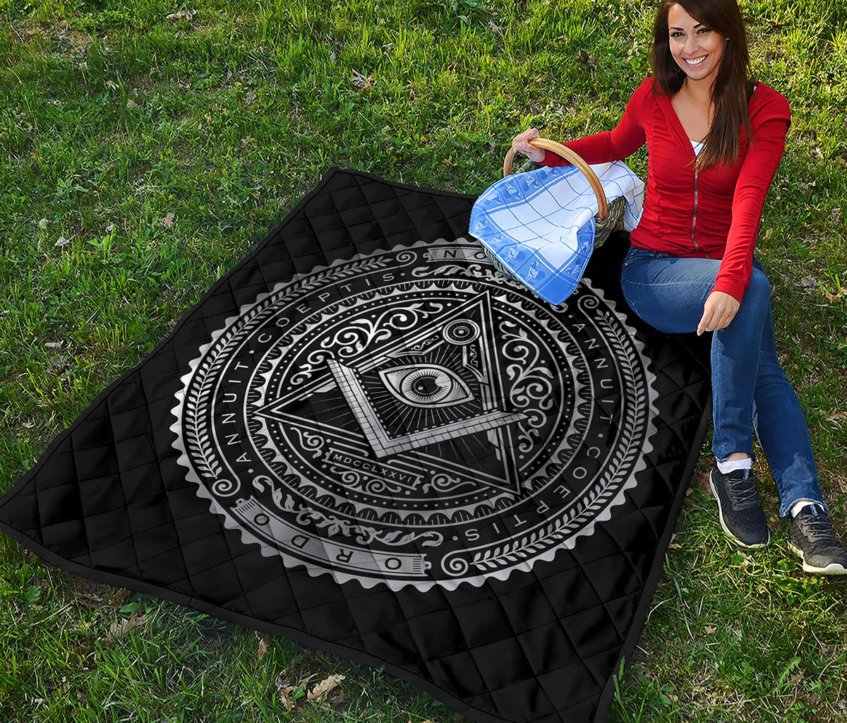 Silver And Black All Seeing Eye Print Quilt