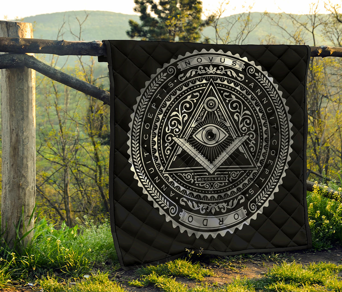 Silver And Black All Seeing Eye Print Quilt