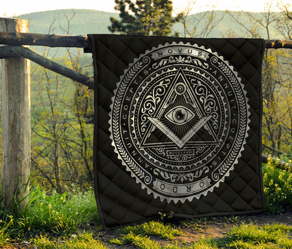 Silver And Black All Seeing Eye Print Quilt