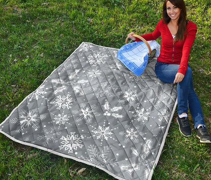 Silver And White Snowflake Pattern Print Quilt
