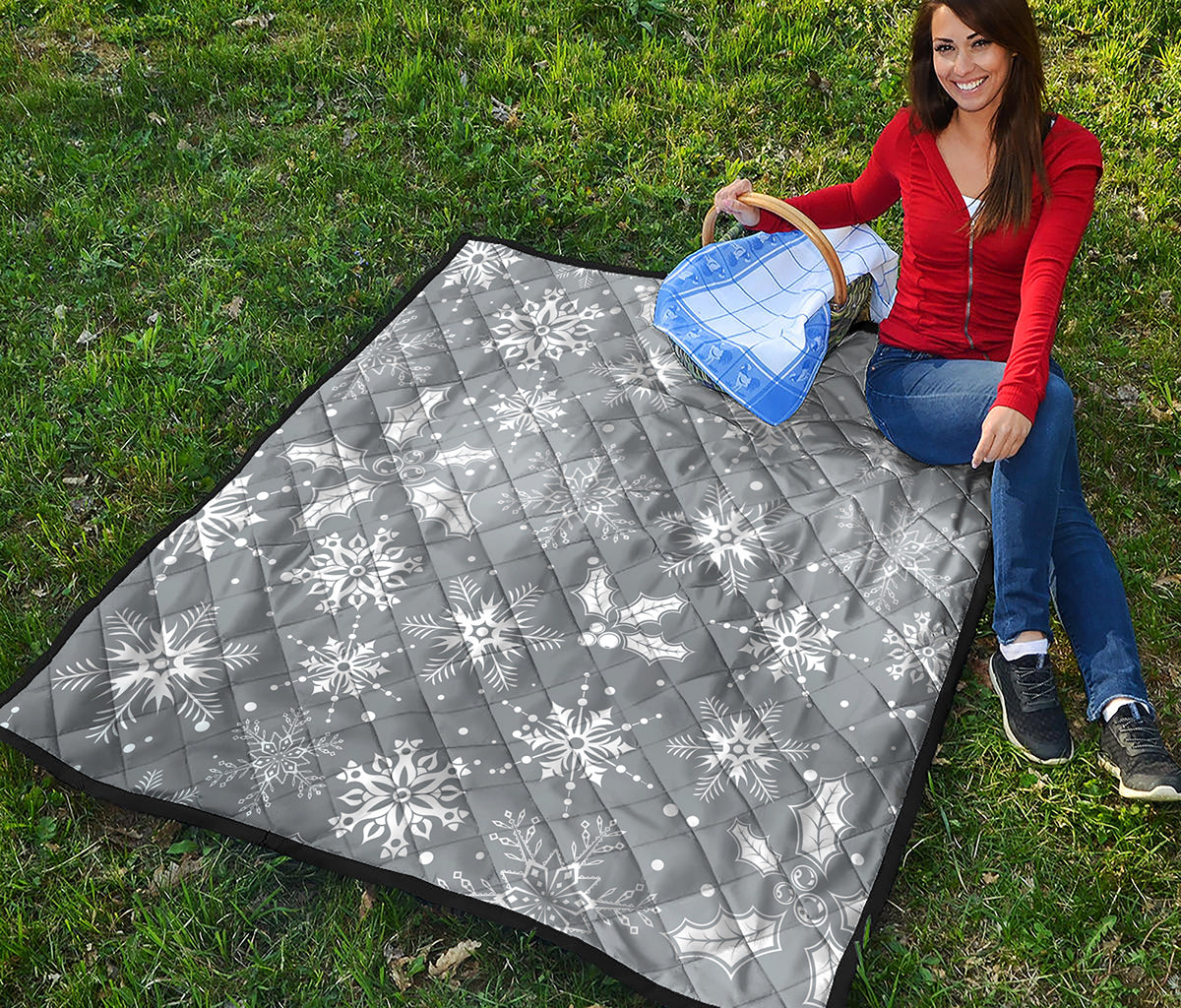 Silver And White Snowflake Pattern Print Quilt