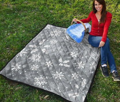 Silver And White Snowflake Pattern Print Quilt