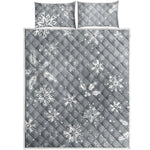 Silver And White Snowflake Pattern Print Quilt Bed Set