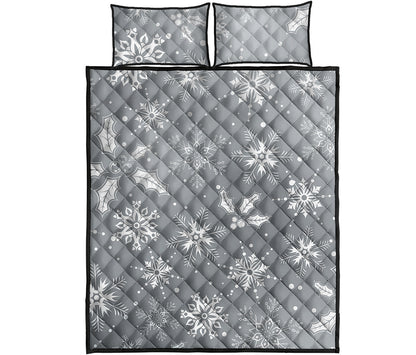 Silver And White Snowflake Pattern Print Quilt Bed Set