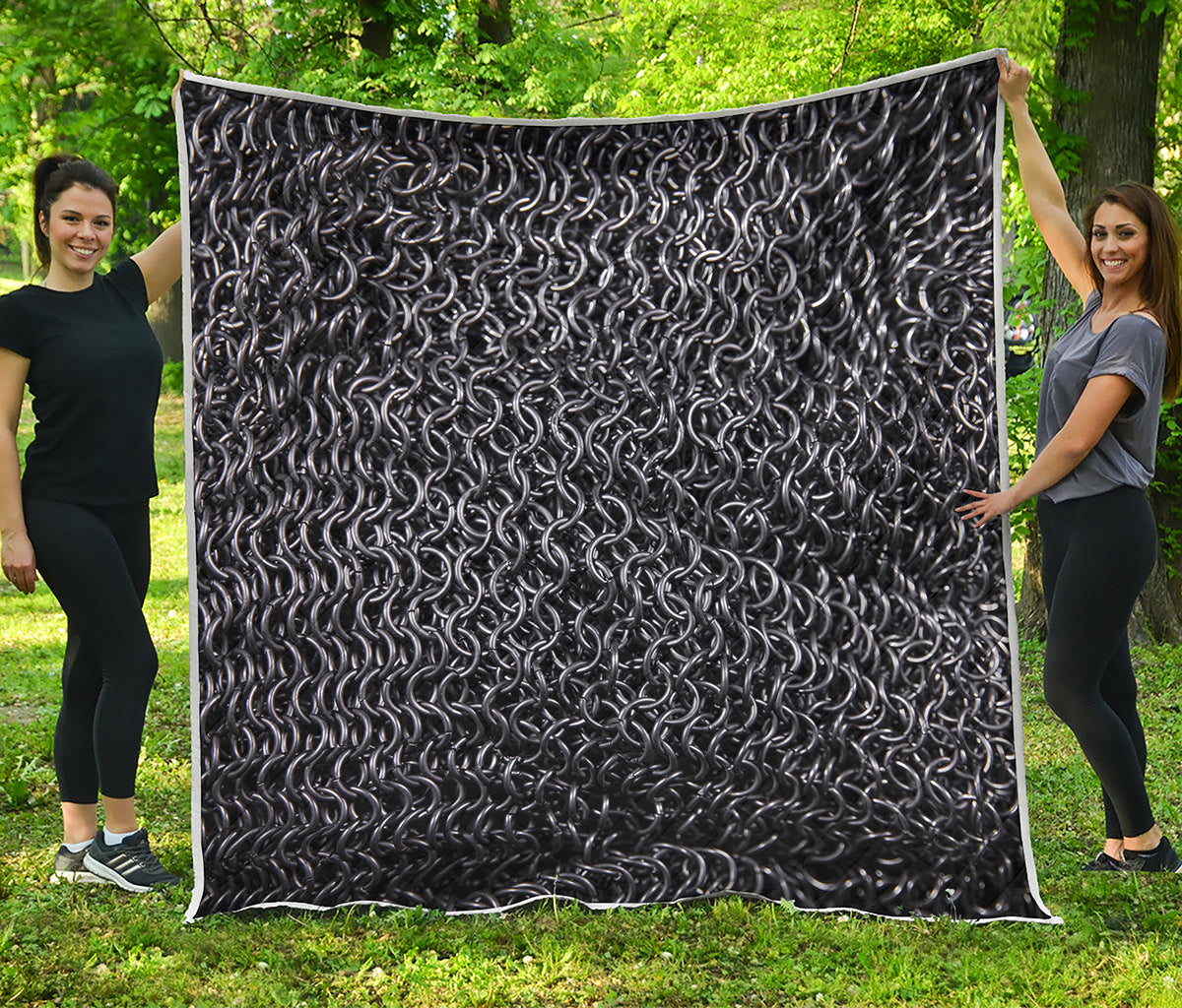 Silver Chainmail Print Quilt