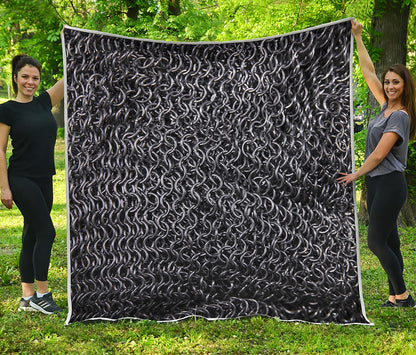 Silver Chainmail Print Quilt