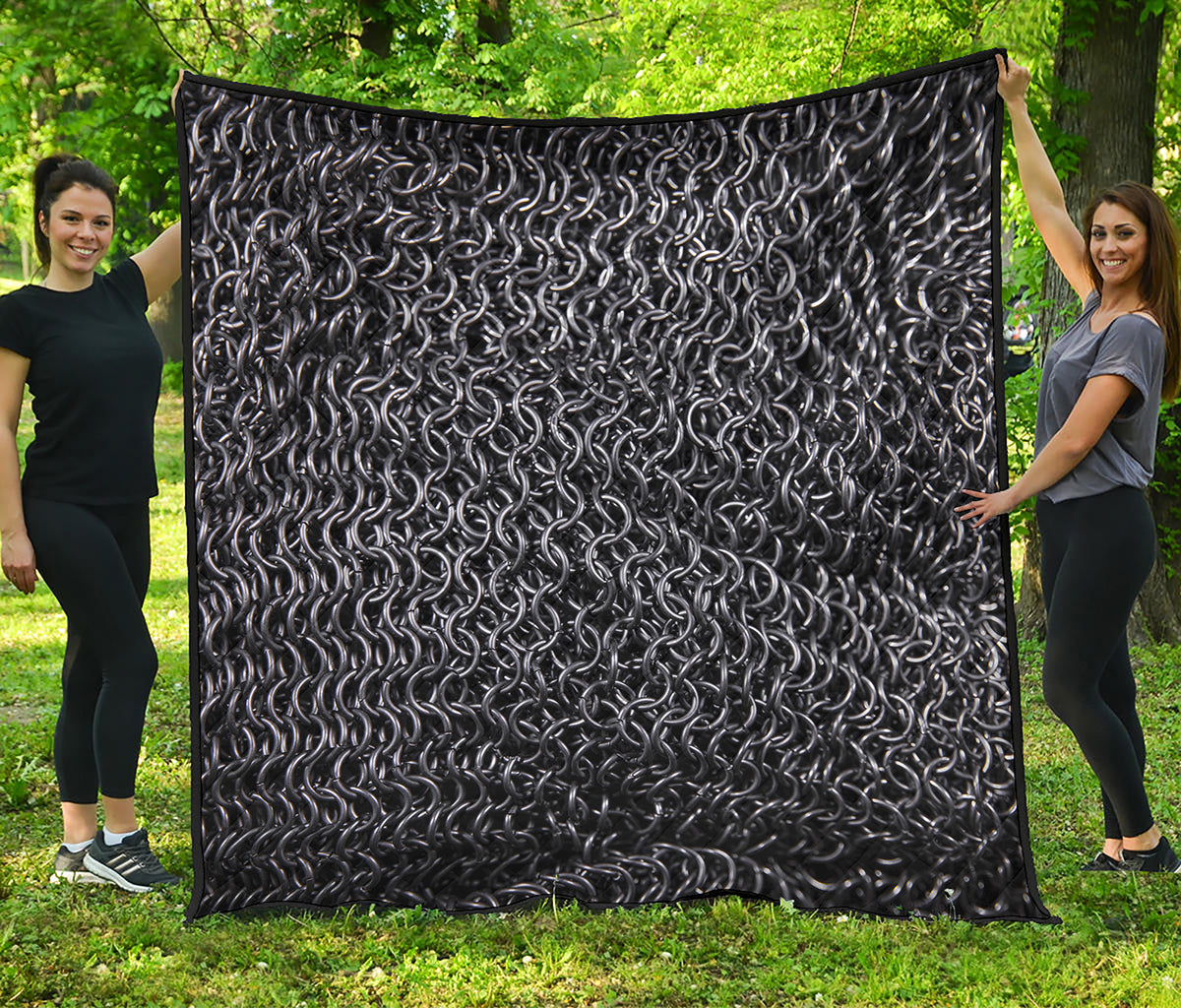 Silver Chainmail Print Quilt