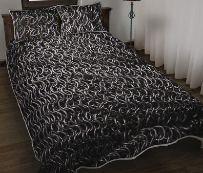 Silver Chainmail Print Quilt Bed Set