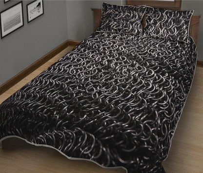 Silver Chainmail Print Quilt Bed Set
