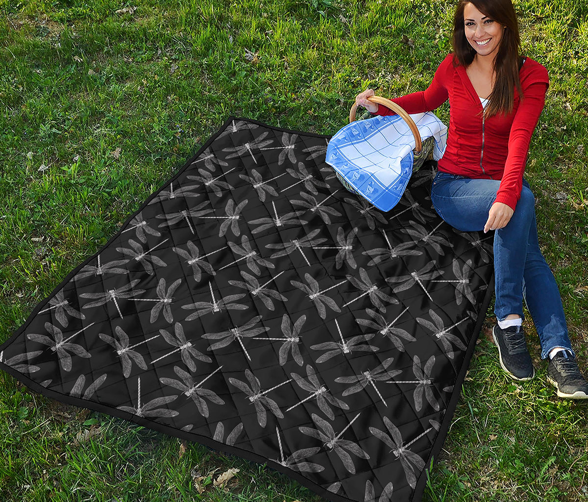 Silver Dragonfly Pattern Print Quilt