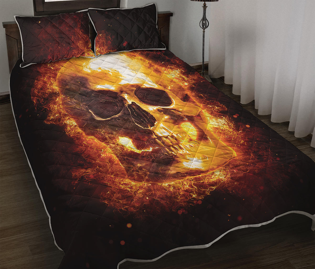 Skull In Flames Print Quilt Bed Set