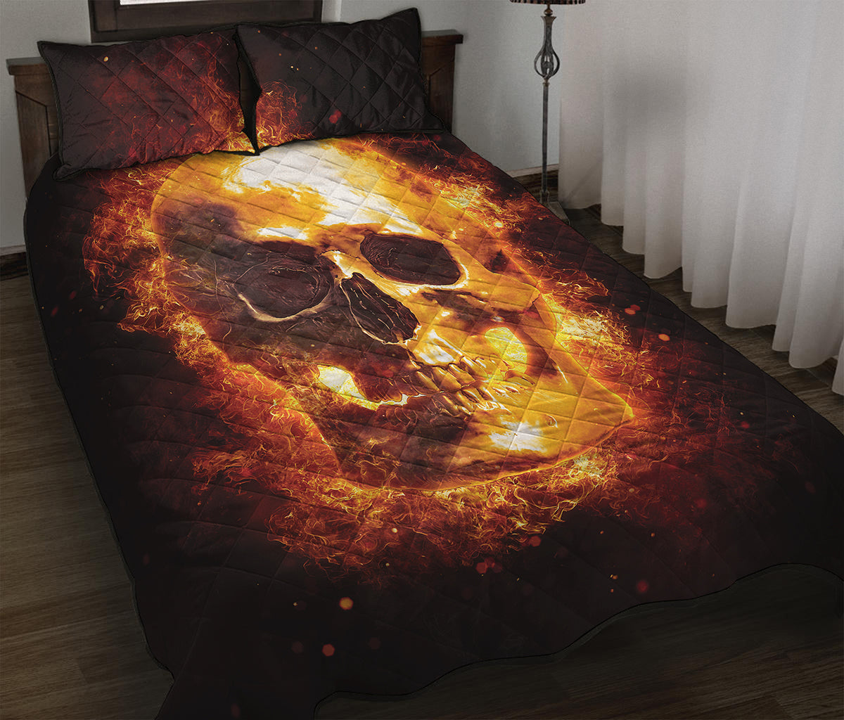 Skull In Flames Print Quilt Bed Set