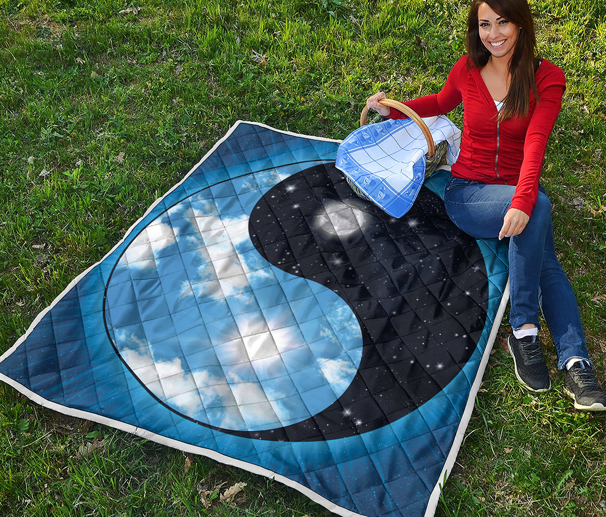 Sky And Space Yin Yang Print Quilt