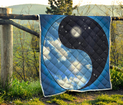 Sky And Space Yin Yang Print Quilt