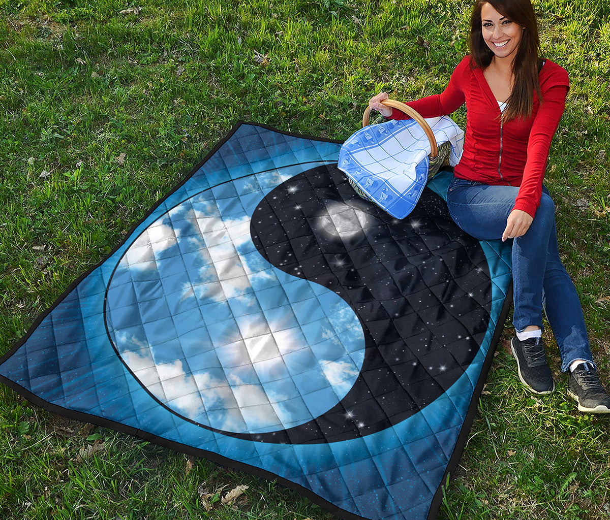 Sky And Space Yin Yang Print Quilt