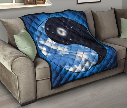 Sky And Space Yin Yang Print Quilt