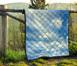 Sky Cloud Print Quilt