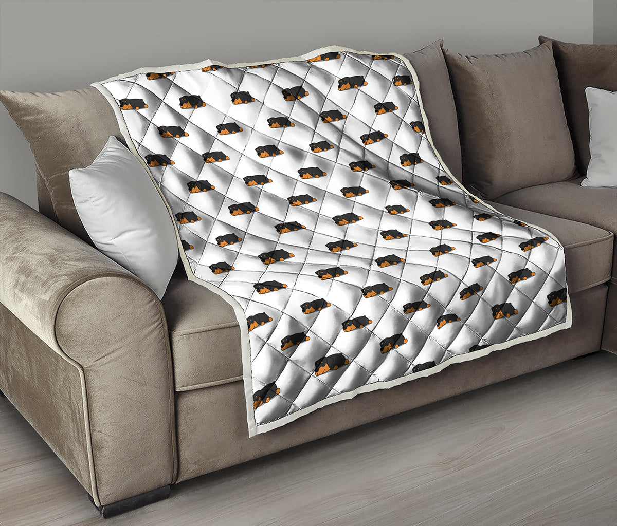 Sleeping Rottweiler Pattern Print Quilt