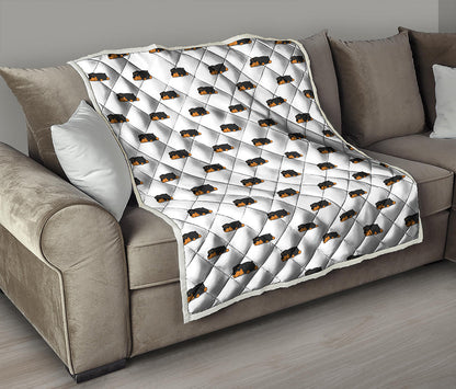 Sleeping Rottweiler Pattern Print Quilt