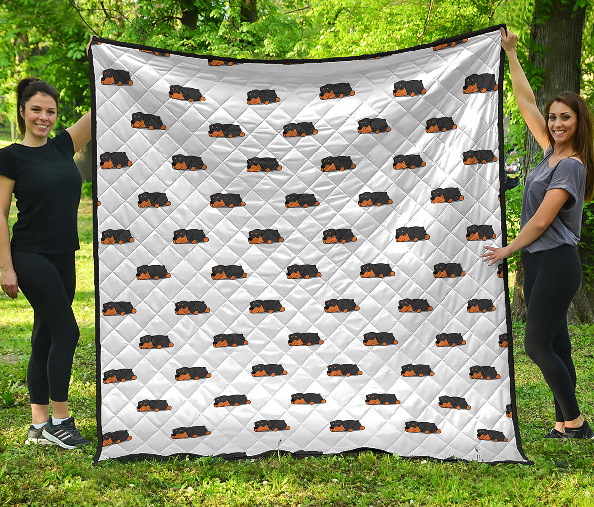 Sleeping Rottweiler Pattern Print Quilt