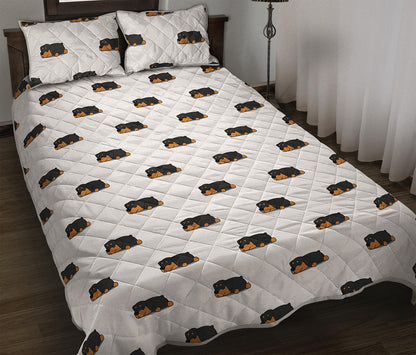 Sleeping Rottweiler Pattern Print Quilt Bed Set