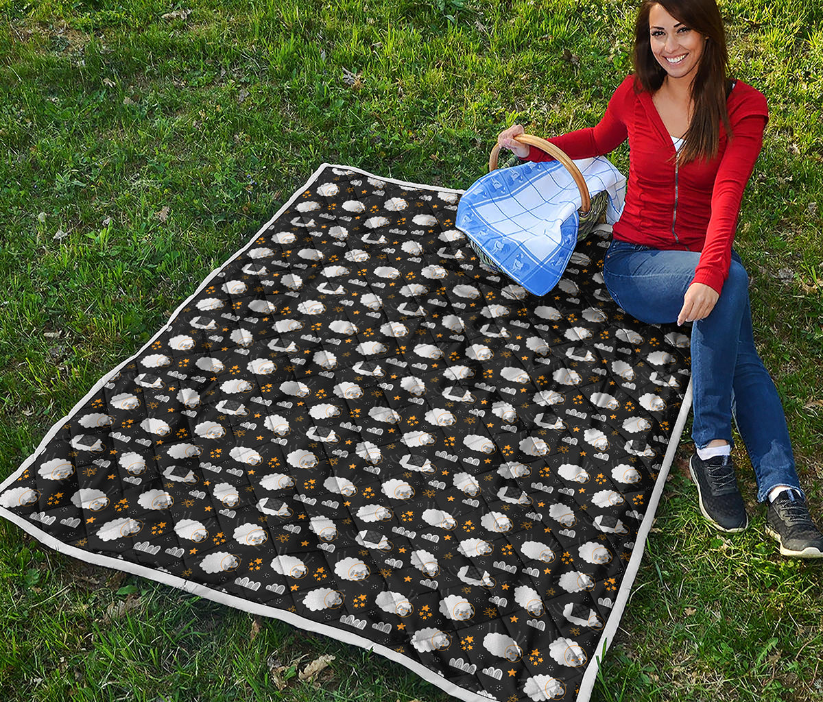 Sleeping Sheep Pattern Print Quilt