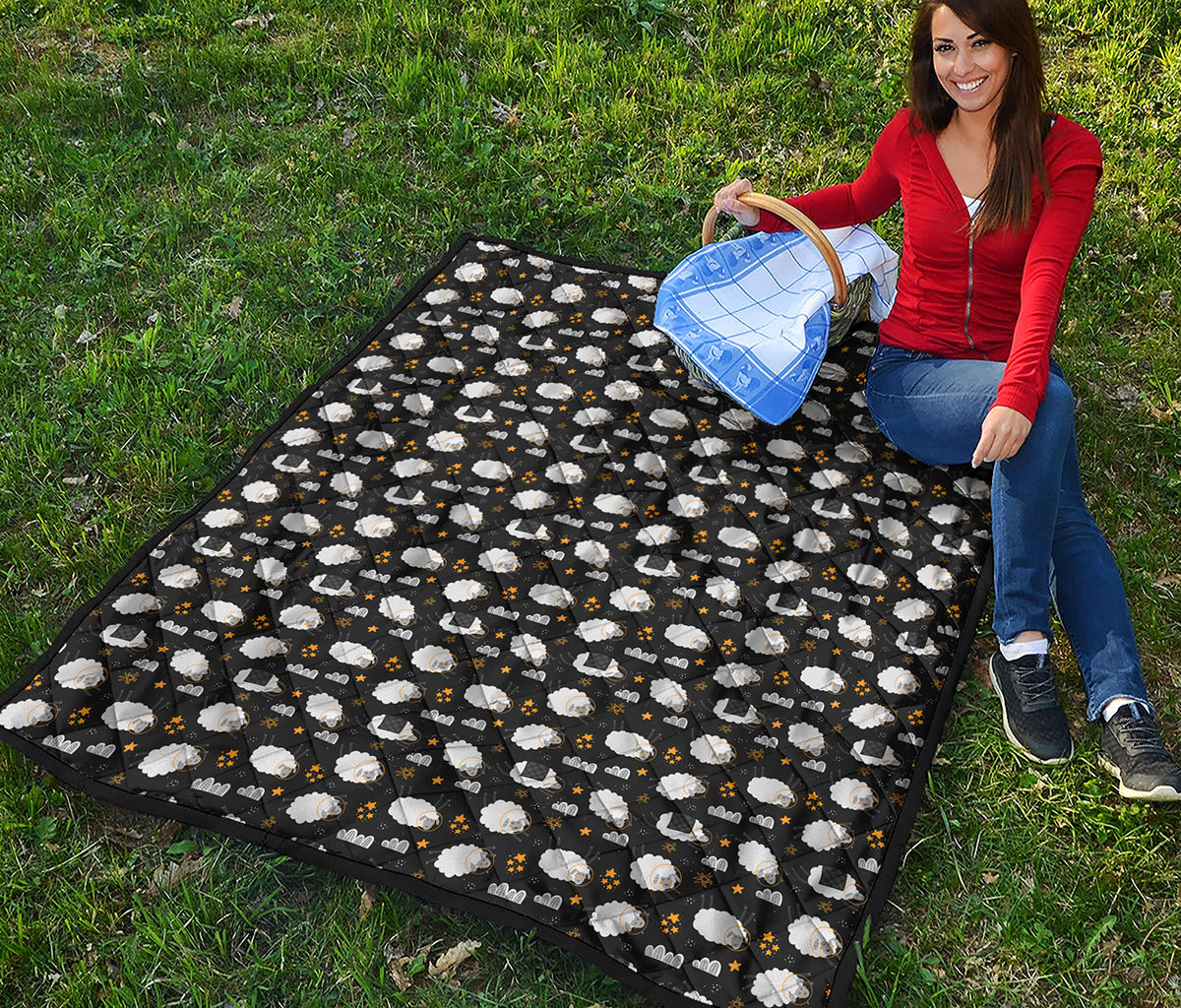 Sleeping Sheep Pattern Print Quilt