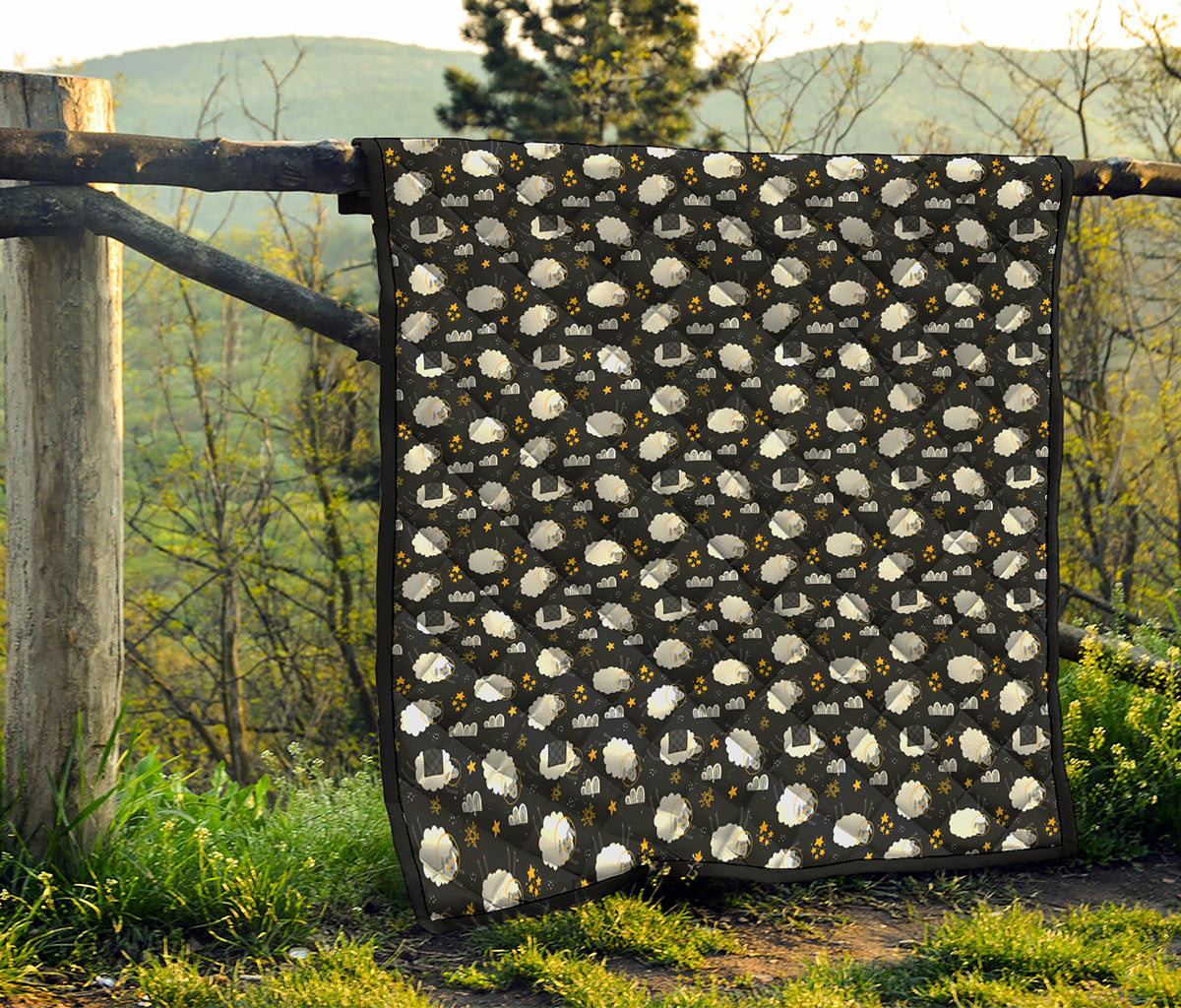 Sleeping Sheep Pattern Print Quilt