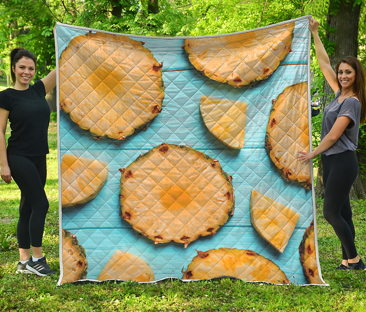 Sliced Pineapple Print Quilt