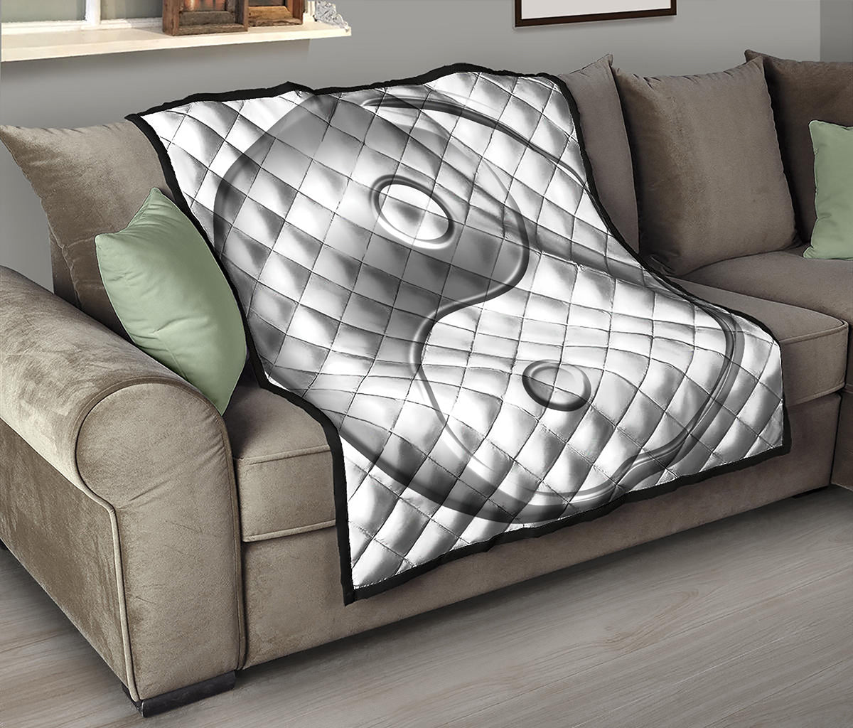 Sliver And White Yin Yang Print Quilt