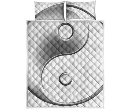 Sliver And White Yin Yang Print Quilt Bed Set