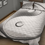 Sliver And White Yin Yang Print Quilt Bed Set