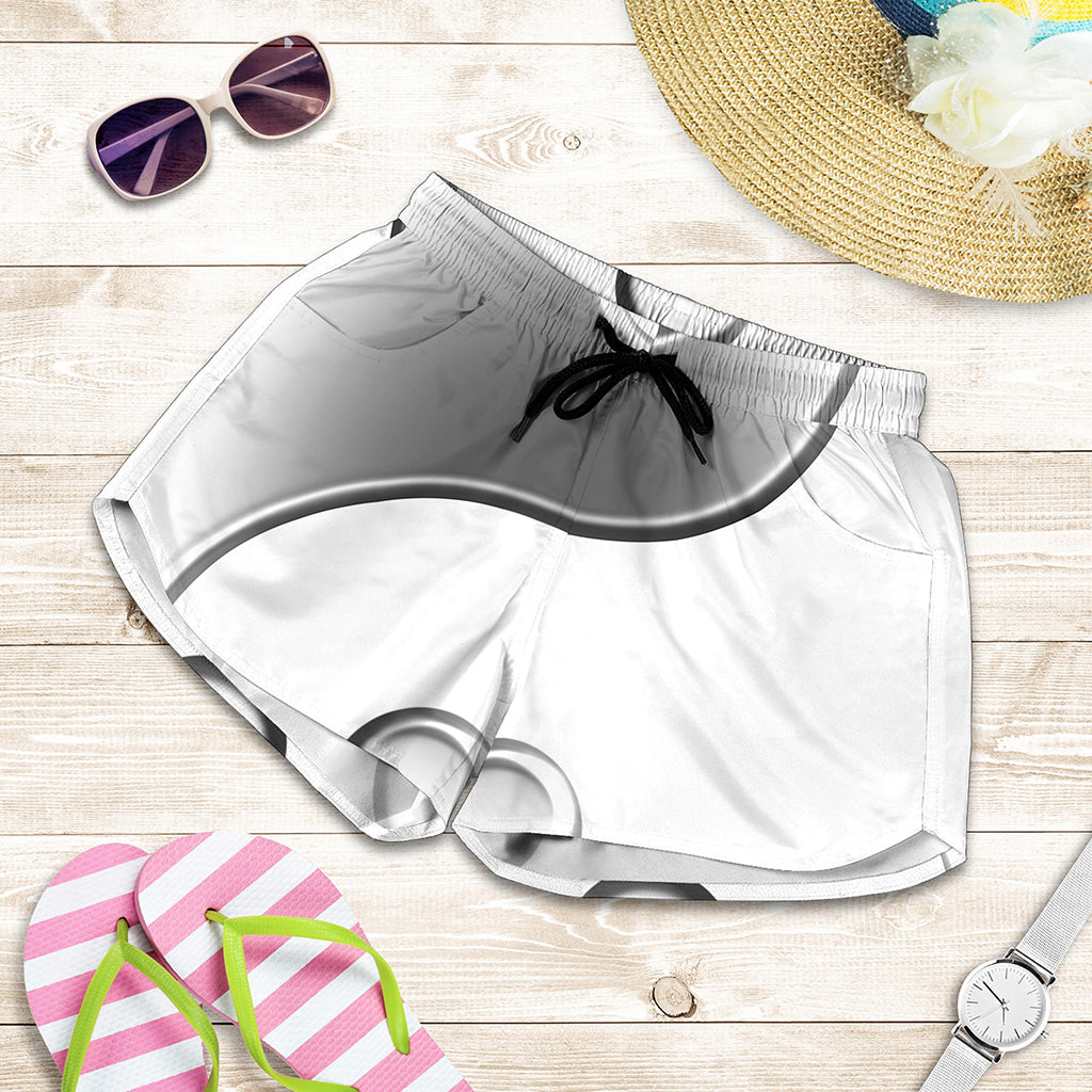 Sliver And White Yin Yang Print Women's Shorts