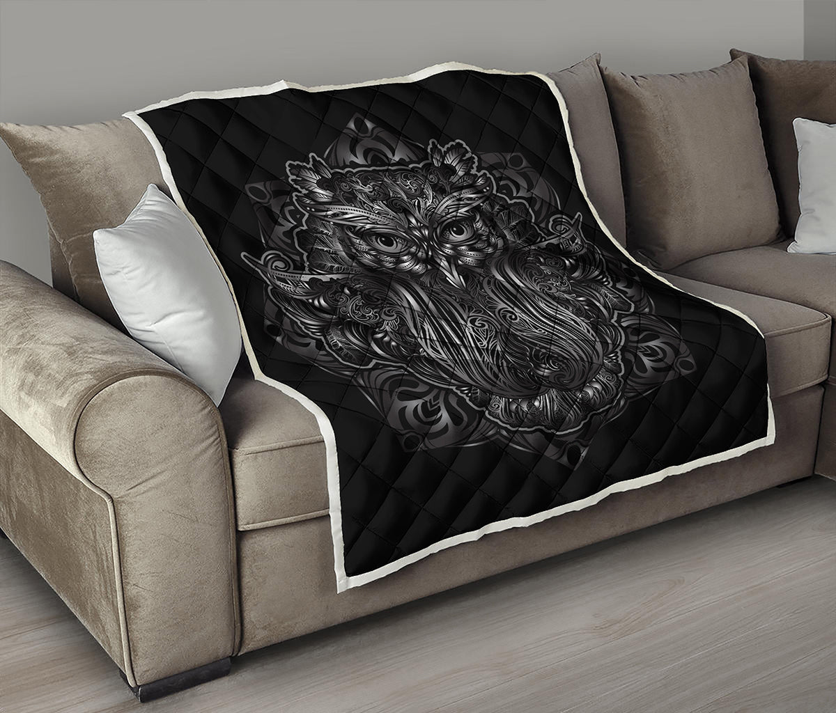Sliver Spiritual Owl Print Quilt